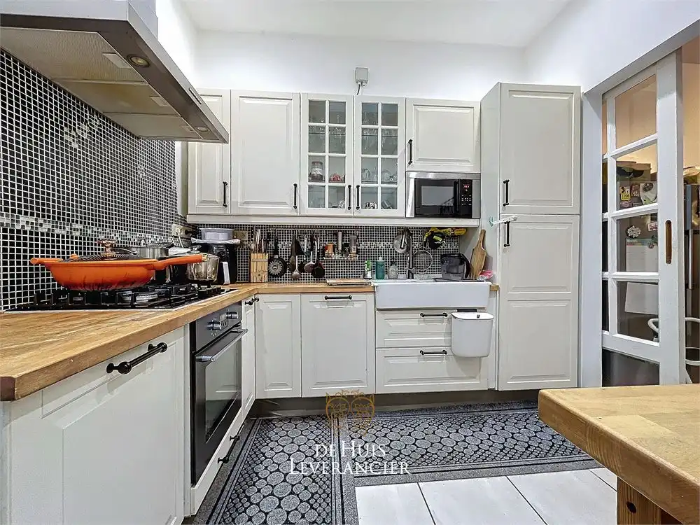 RUIME woning te koop (8 slpks, 2 badk) die ook perfect als tweewoonst kan dienen foto 15