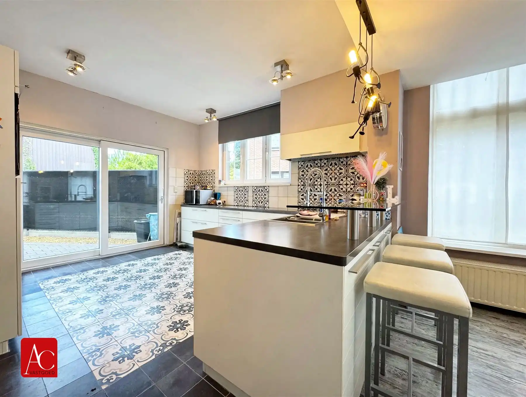 Woning met 5 slaapkamers en terras  foto 12
