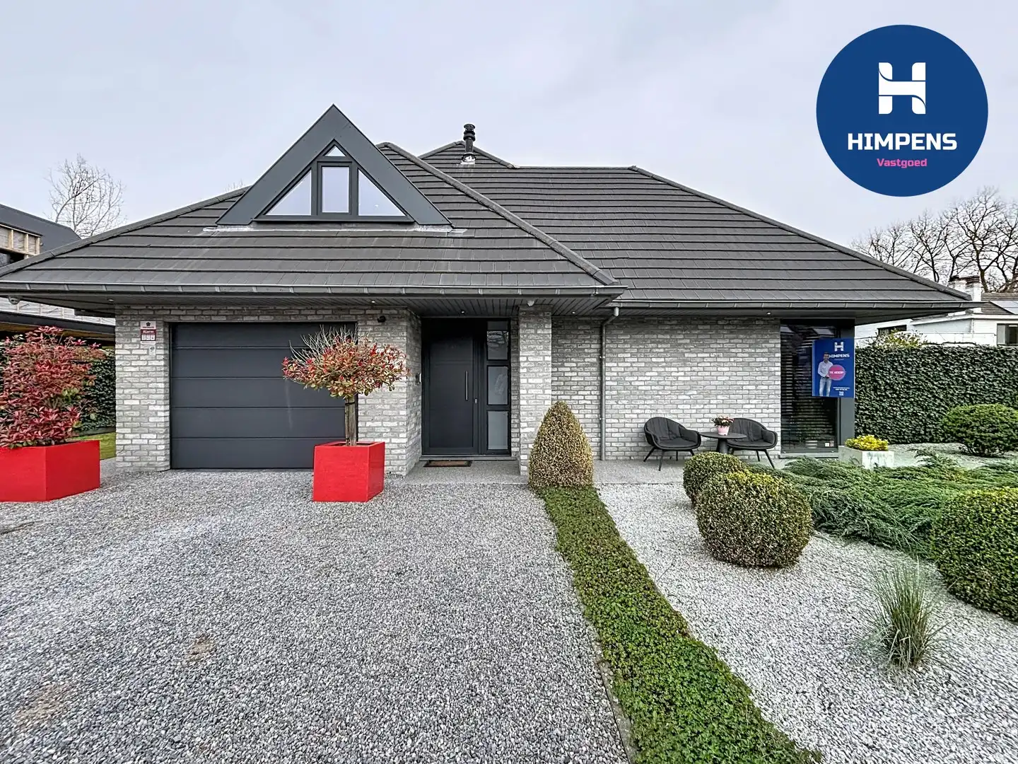 Energiezuinige, moderne (2009) villa in Sint-Idesbald foto {{pictureIndex}}