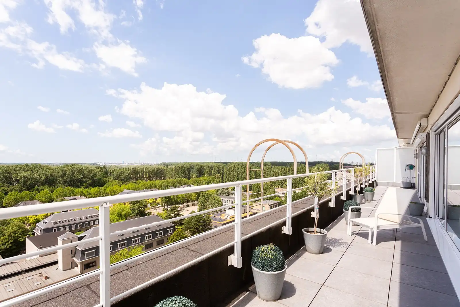 Exclusief penthouse met panoramisch uitzicht op de 12de verdieping foto 10