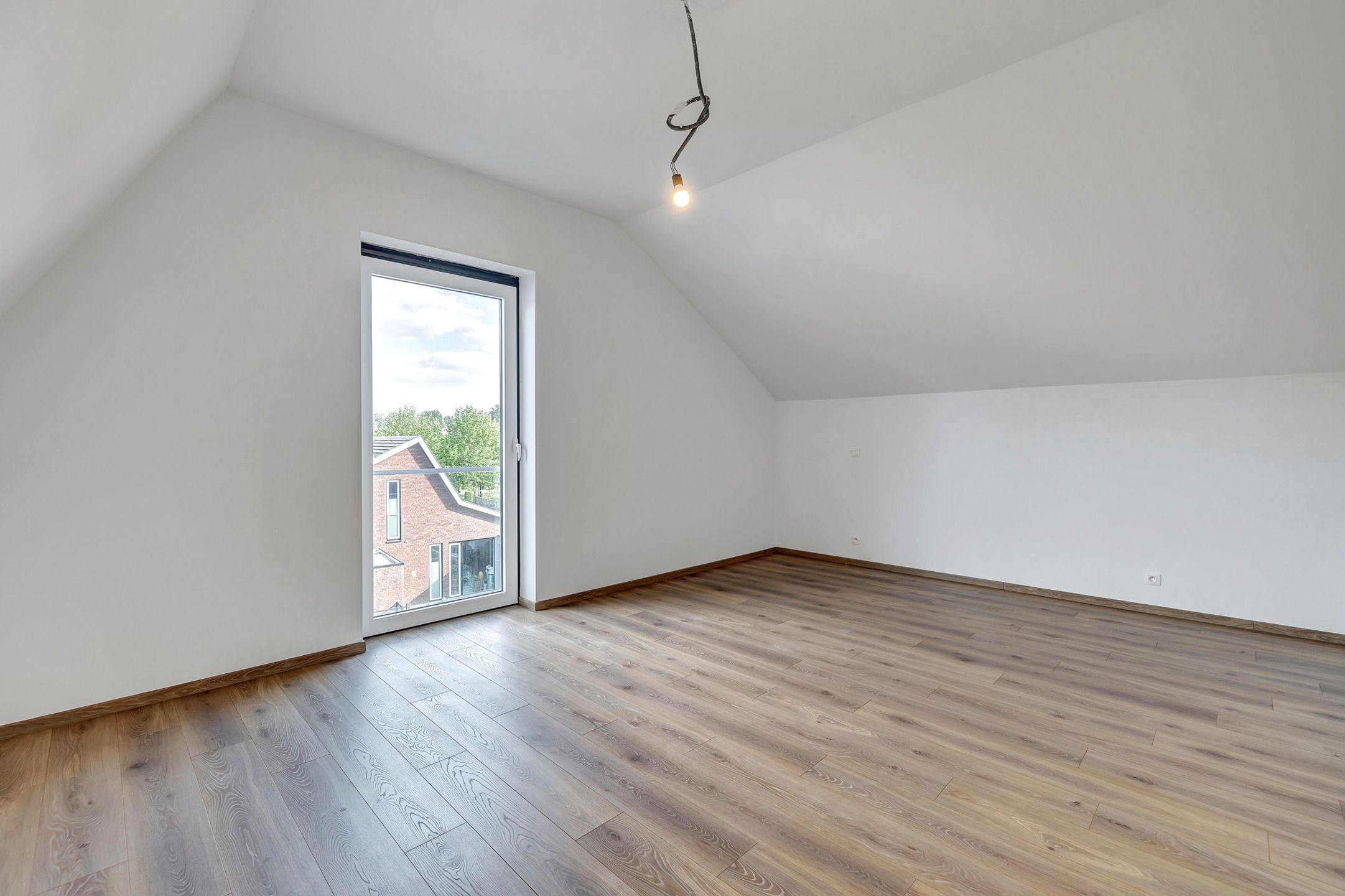 Instapklare nieuwbouwwoning met 5 slaapkamers foto 22
