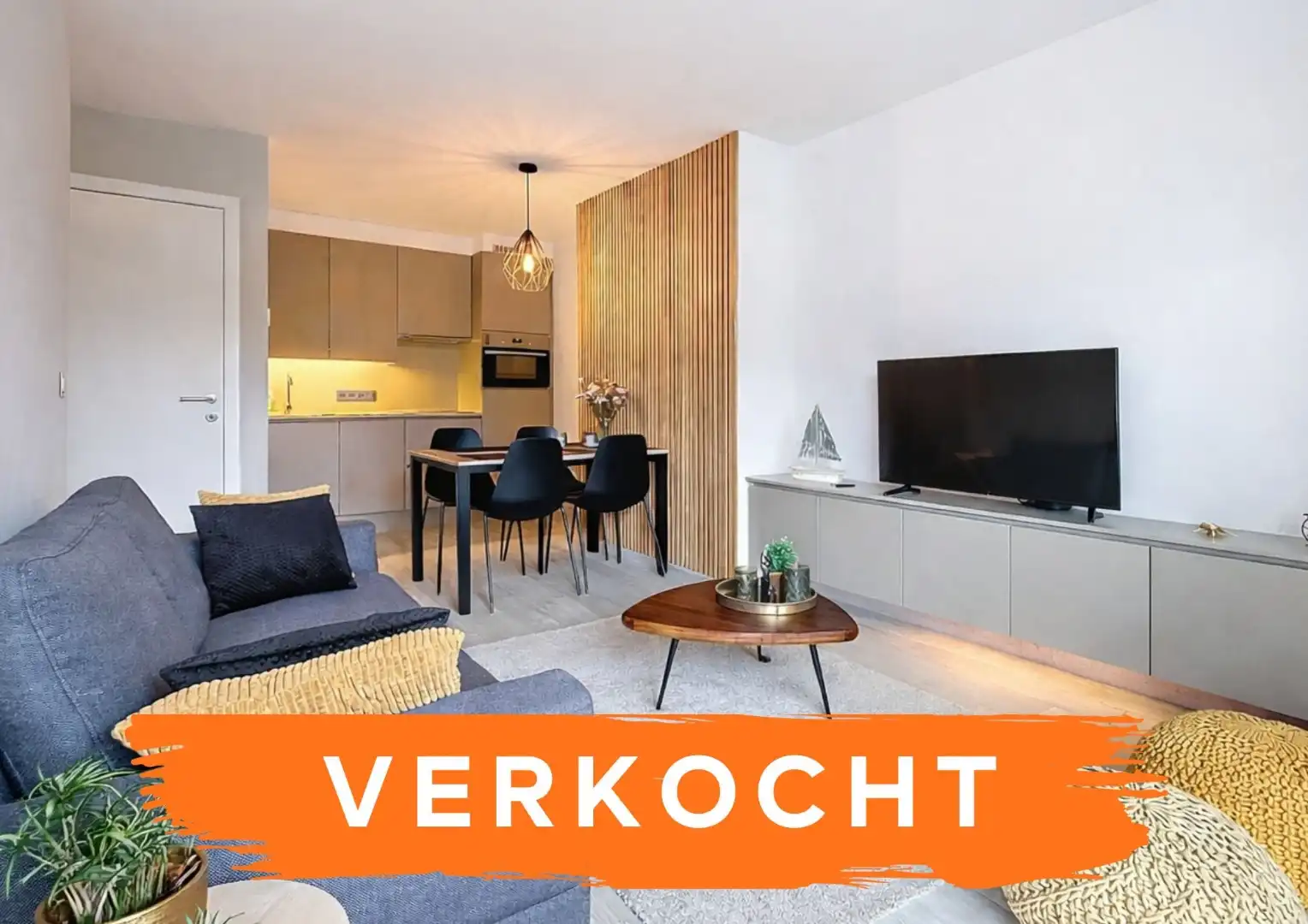 Instapklaar appartement aan de waterlijn van Nieuwpoort-stad. foto {{pictureIndex}}