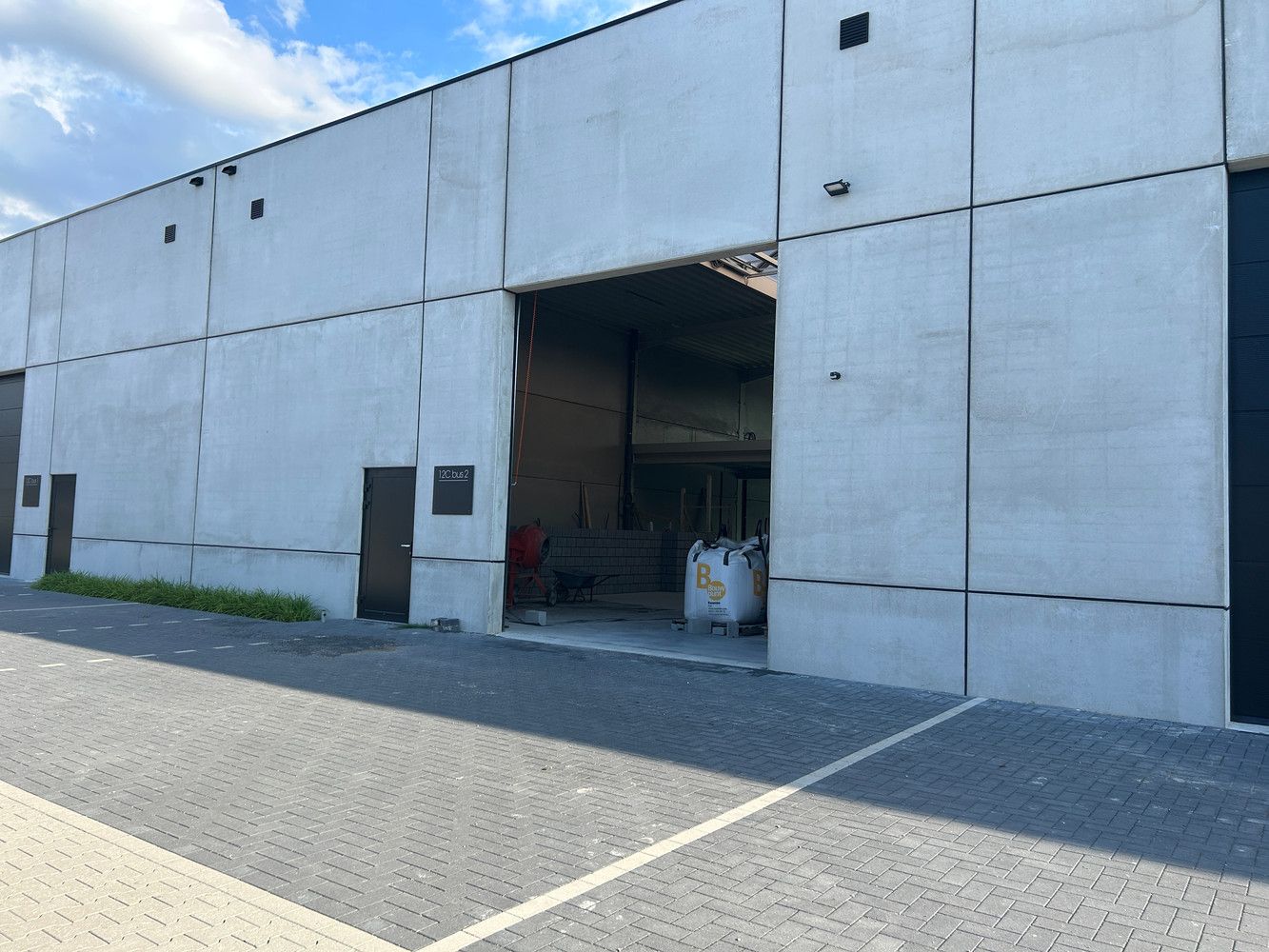 Commerciële ruimte te huur foto 6