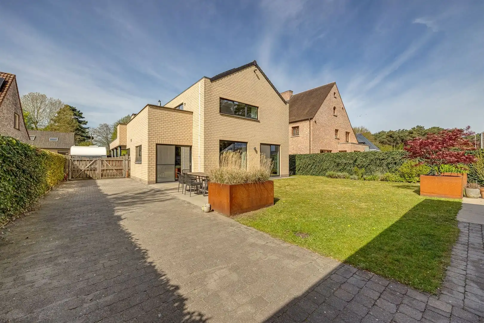     Stijlvol wonen met veel ruimte en licht op toplocatie foto 28
