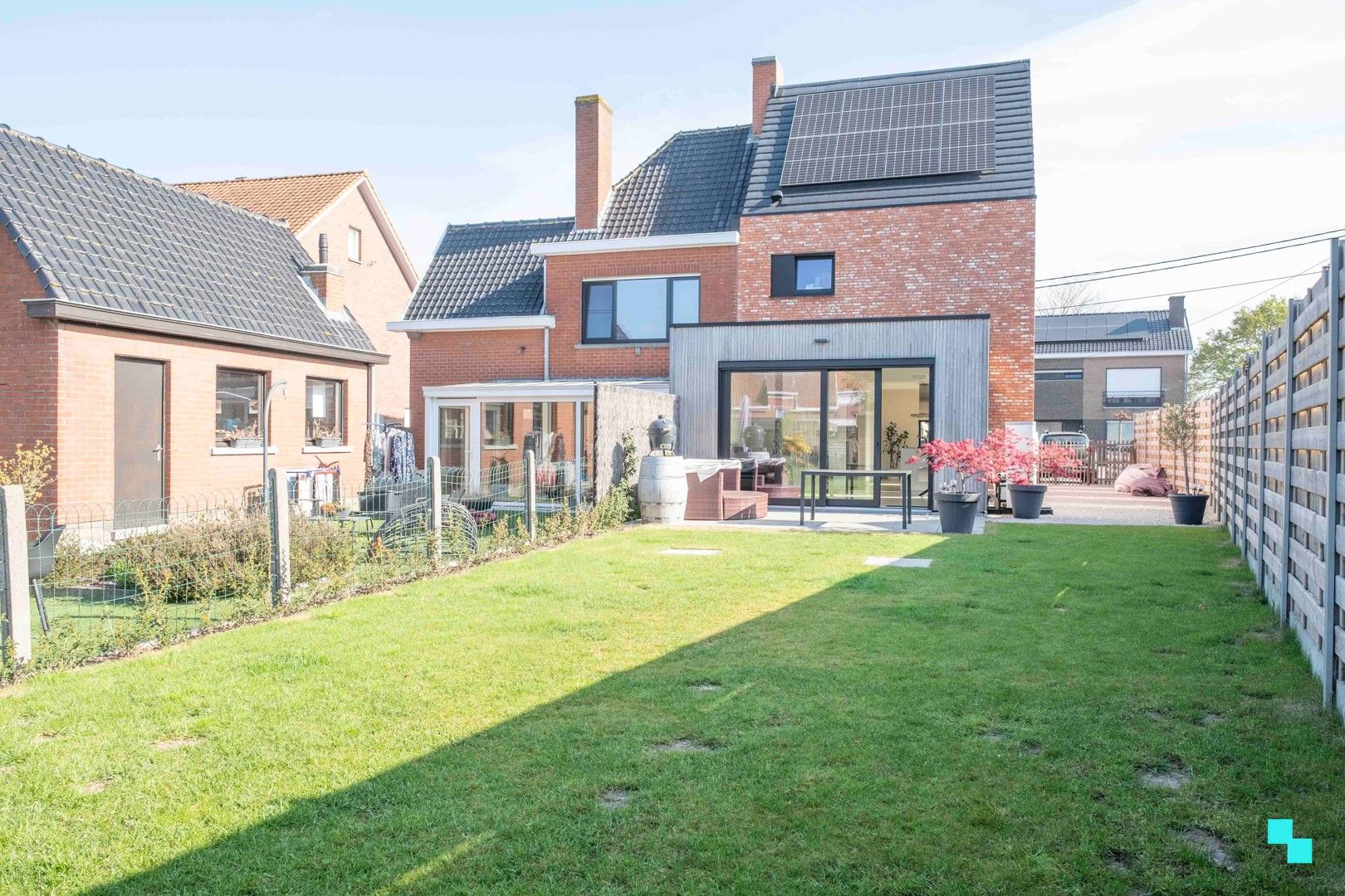 Prachtige halfopen-bebouwing nabij centrum Oostrozebeke foto 14