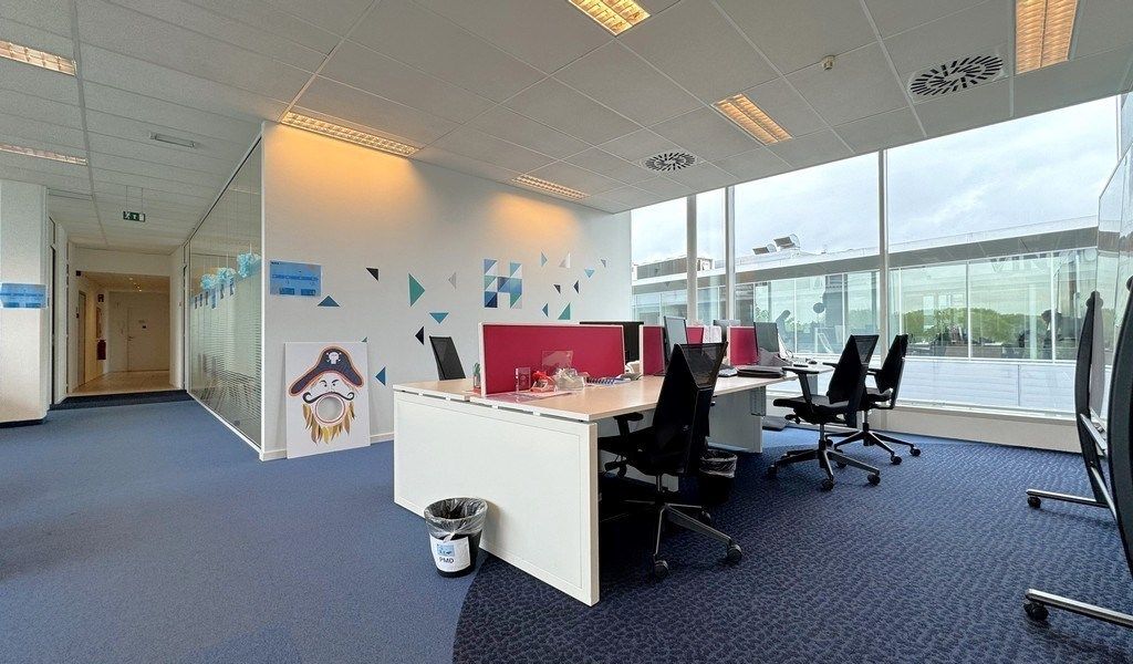 Instapklare kantoren te huur in Antwerp Ring Center foto 11