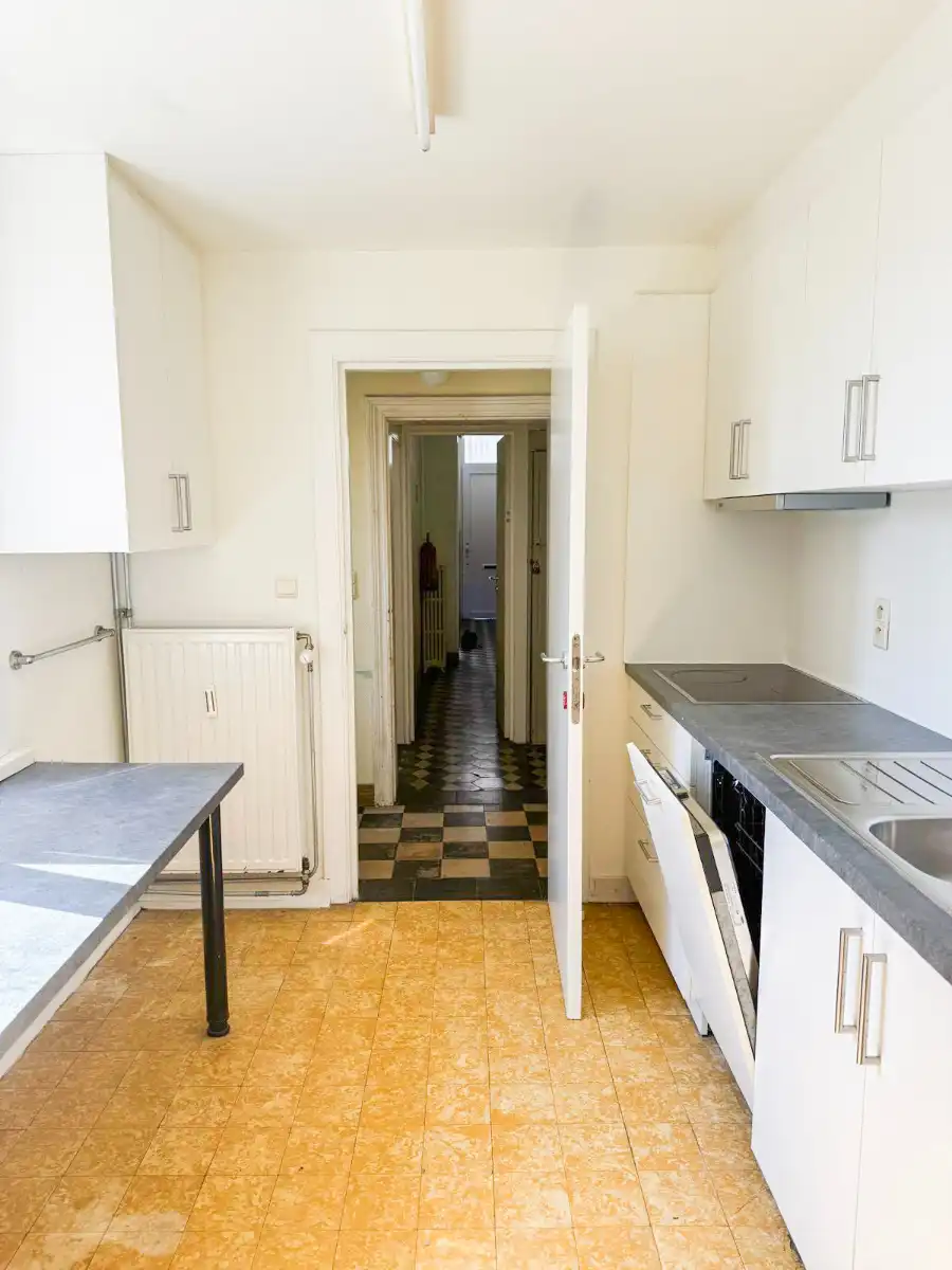 Praktische rijwoning met 3 ruime slaapkamers op zeer gunstige ligging! foto 7