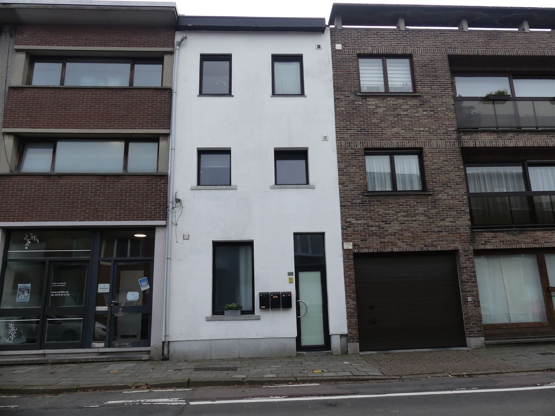 Stijlvol ingericht appartement in Wilrijk! foto 12