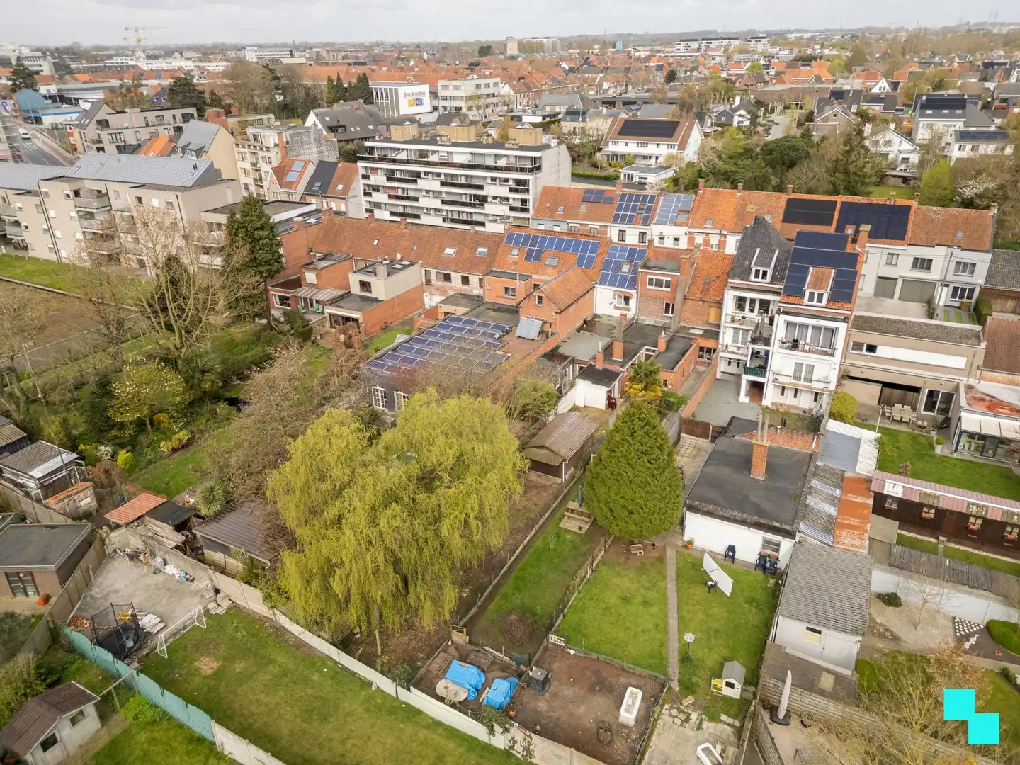 Woning met diepe zuidgerichte tuin (+ optionele garagebox) - centrum Roeselare foto 4