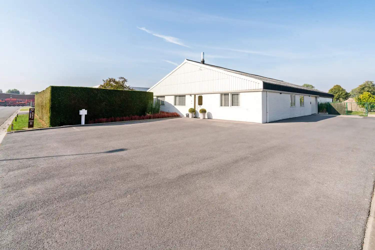 Alleenstaande woning met atelier te Meulebeke. foto 2