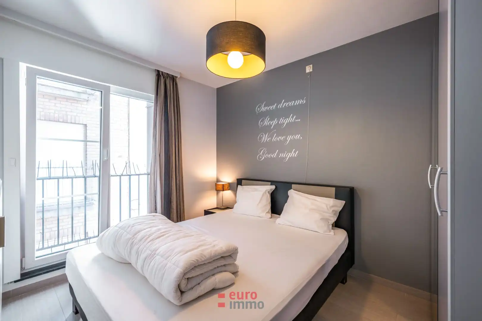 Super gelegen appartement met zijdelings zeezicht! foto 8