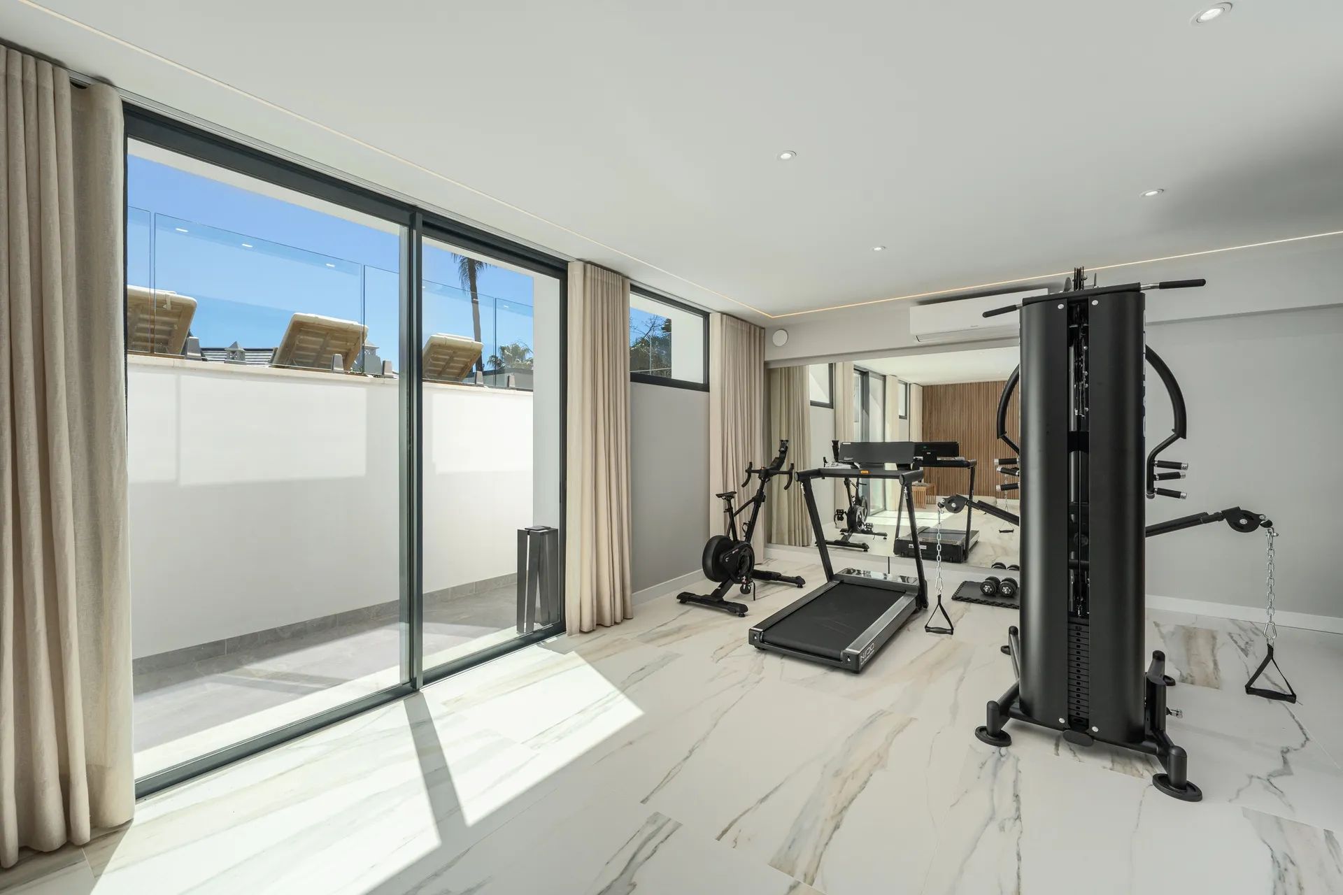 Mediterrane elegantie op de Golden Mile – exclusieve villa in Altos Reales, Marbella foto 15