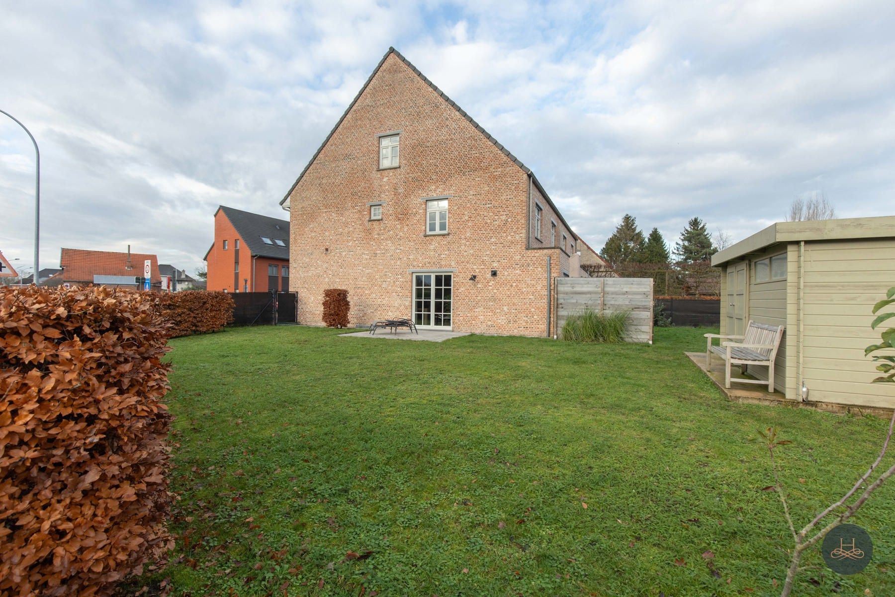 Instapklare gezinswoning met leuke tuin foto 26