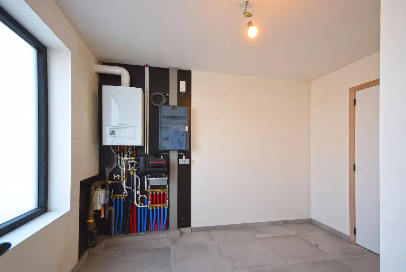 GERENOVEERDE WONING MET 3 SLAAPKAMERS foto 10