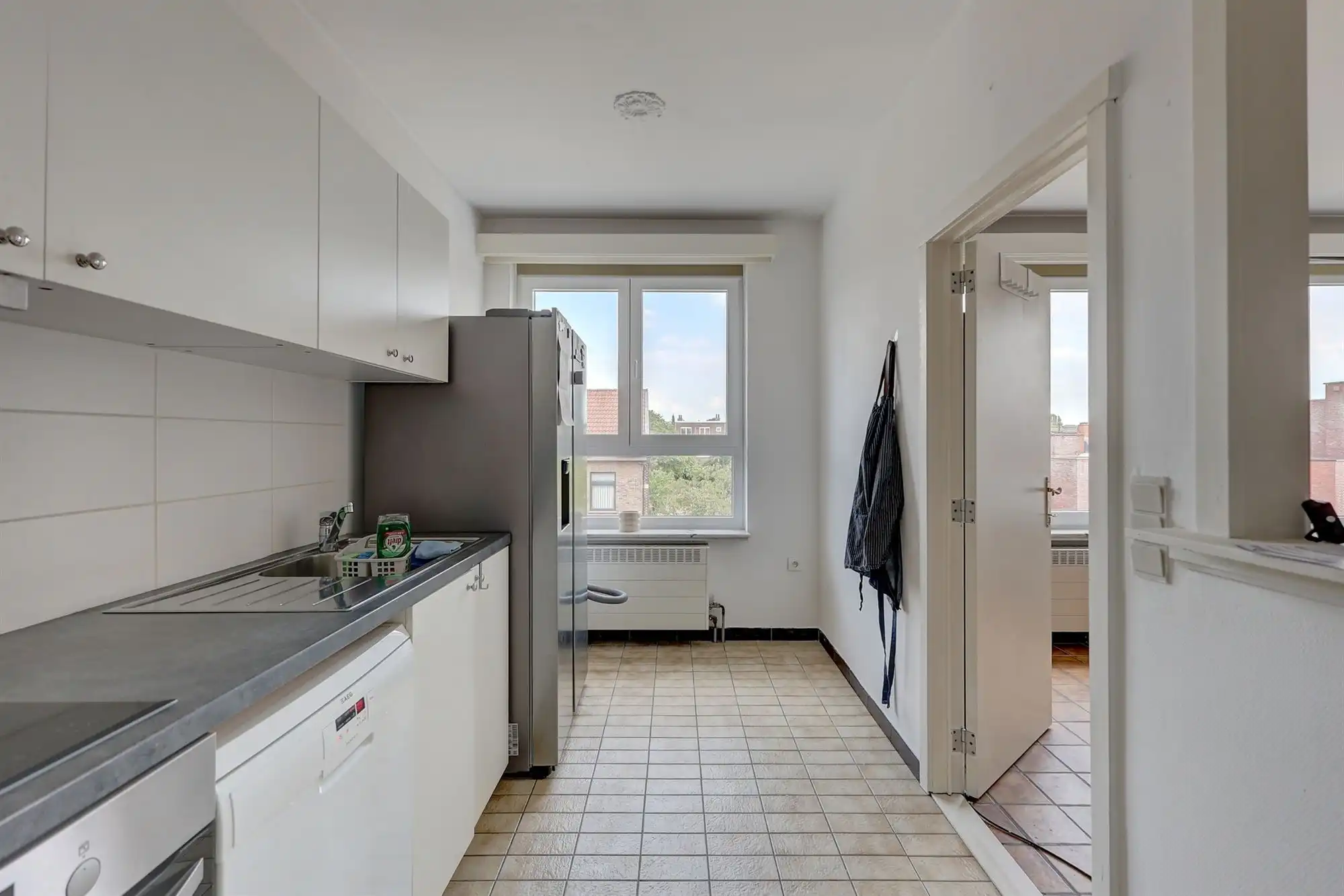 Appartement met 2 slaapkamers en terras vlakbij centrum Wilrijk foto 6