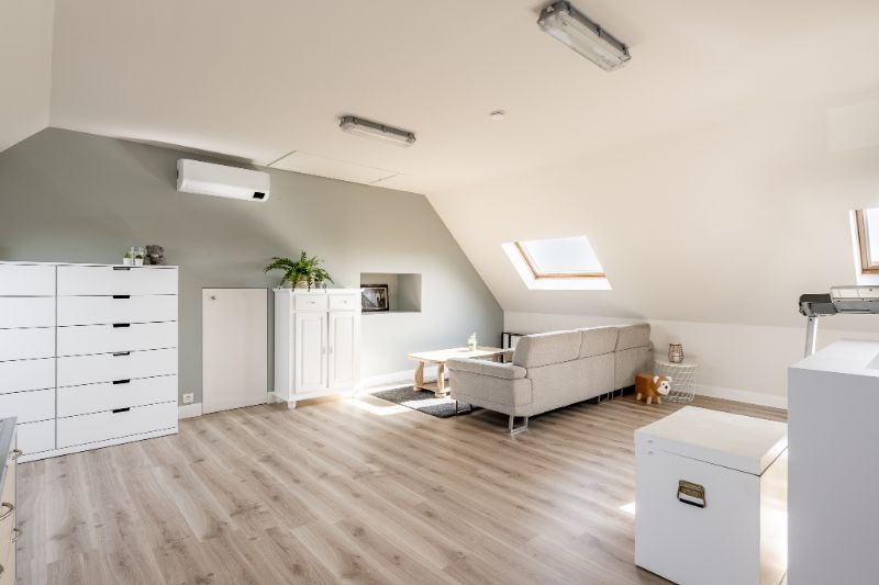Charmante villa met zwembad, 5 slaapkamers in een rustige buurt! foto 17