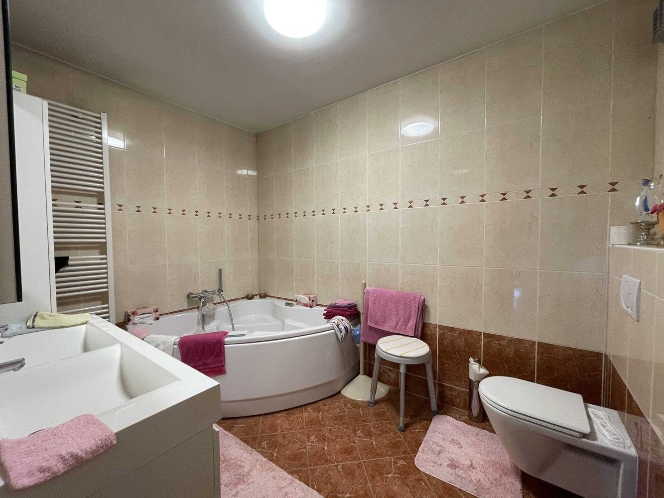 Investeringspand op vierde verdieping van exclusief gebouw in het hart van Genk. foto 11