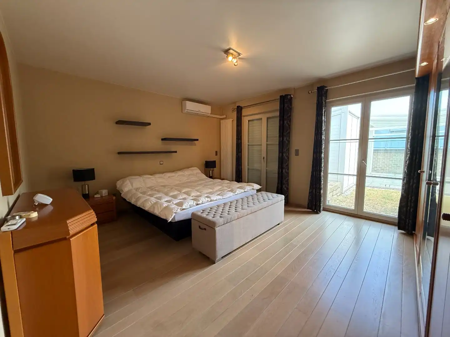 Riant en bemeubeld appartement met 5 slpks en daktuin in Balen-centrum ! foto 27