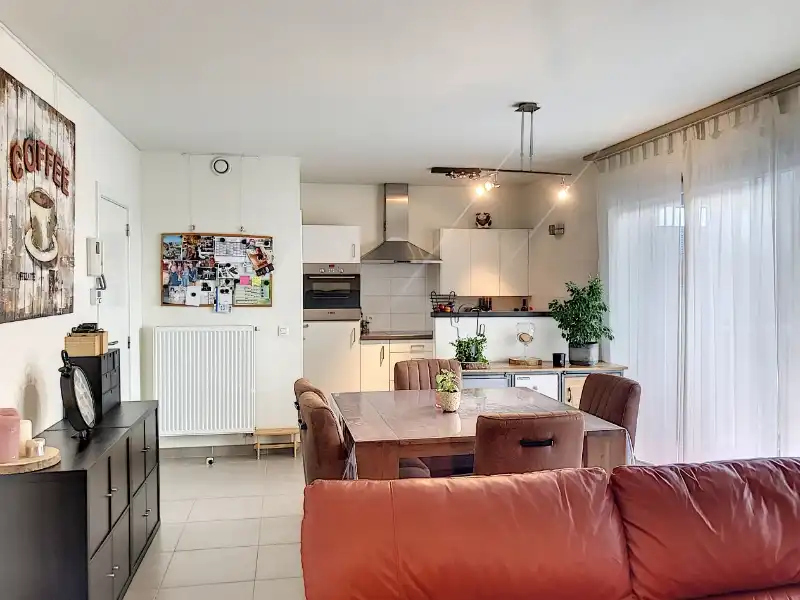 Appartement met terras foto 5