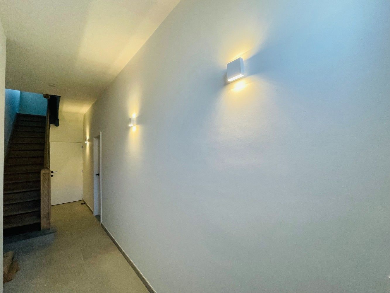 EXCLUSIEF WONEN in Brugge centrum, met zicht op de REIEN, ENERGIEZUINIG  TOTAAL GERENOVEERD BURGERSHUIS met 6 slaapkamers en, 3 nieuwe badkamers , stadspatio. foto 26