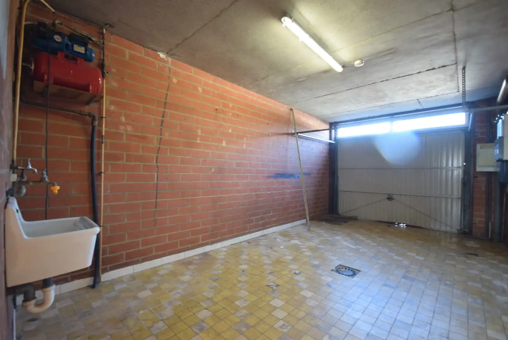 HALFOPEN BEBOUWING MET POTENTIEEL foto 15