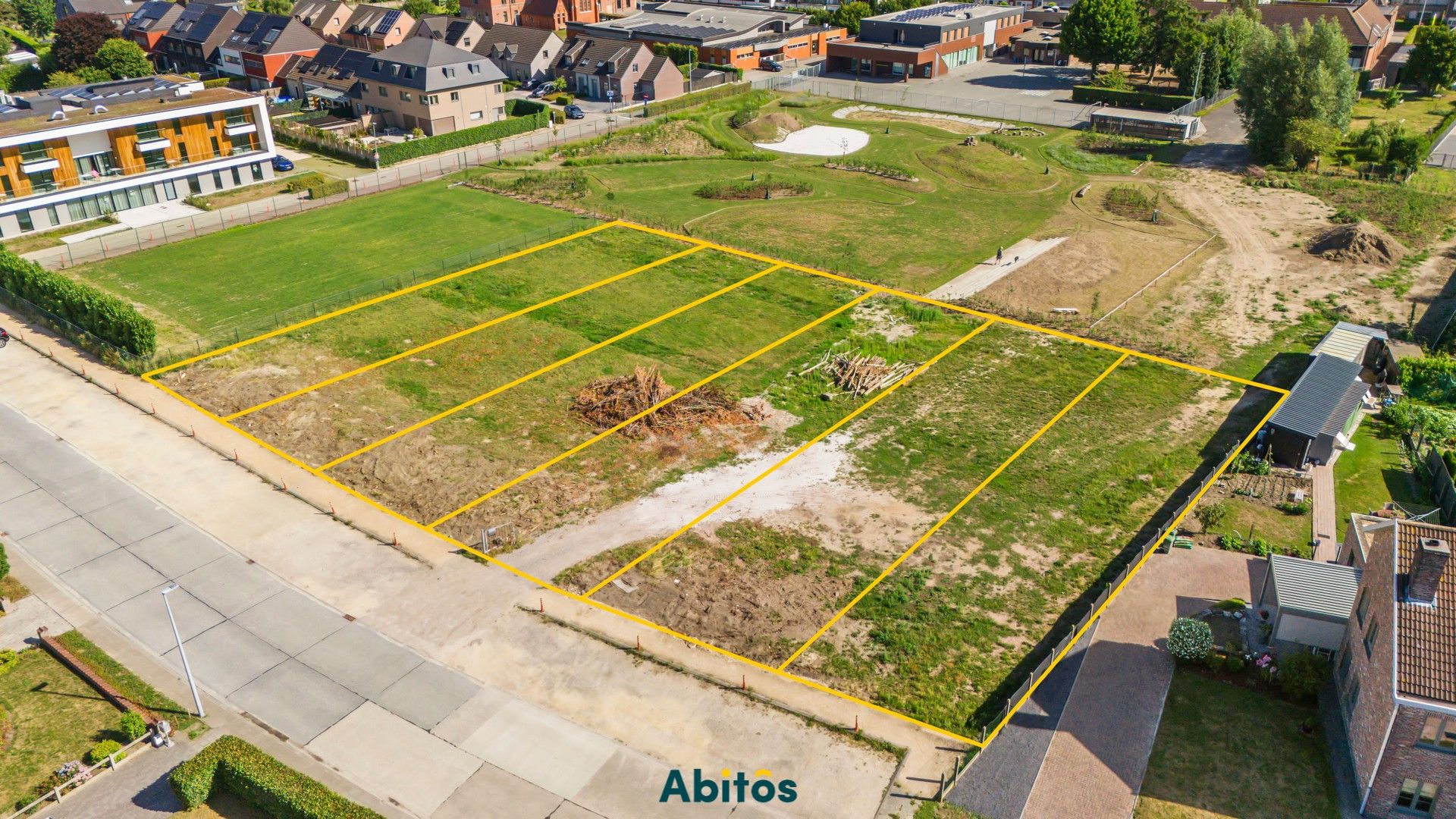 Bouwgrond voor halfopen bebouwing op toplocatie foto 9