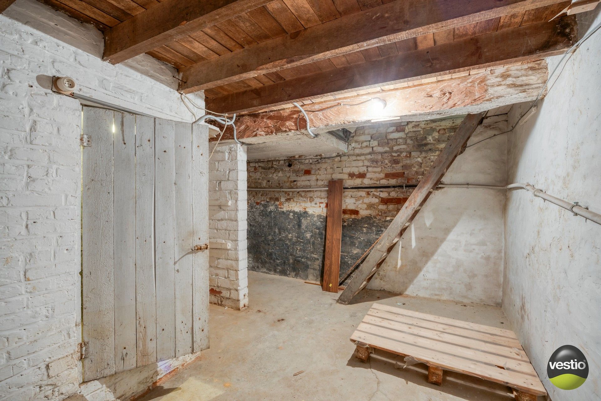 Te renoveren woning met bijgebouwen in het rustige centrum van Bevingen (Sint-Truiden) foto 33