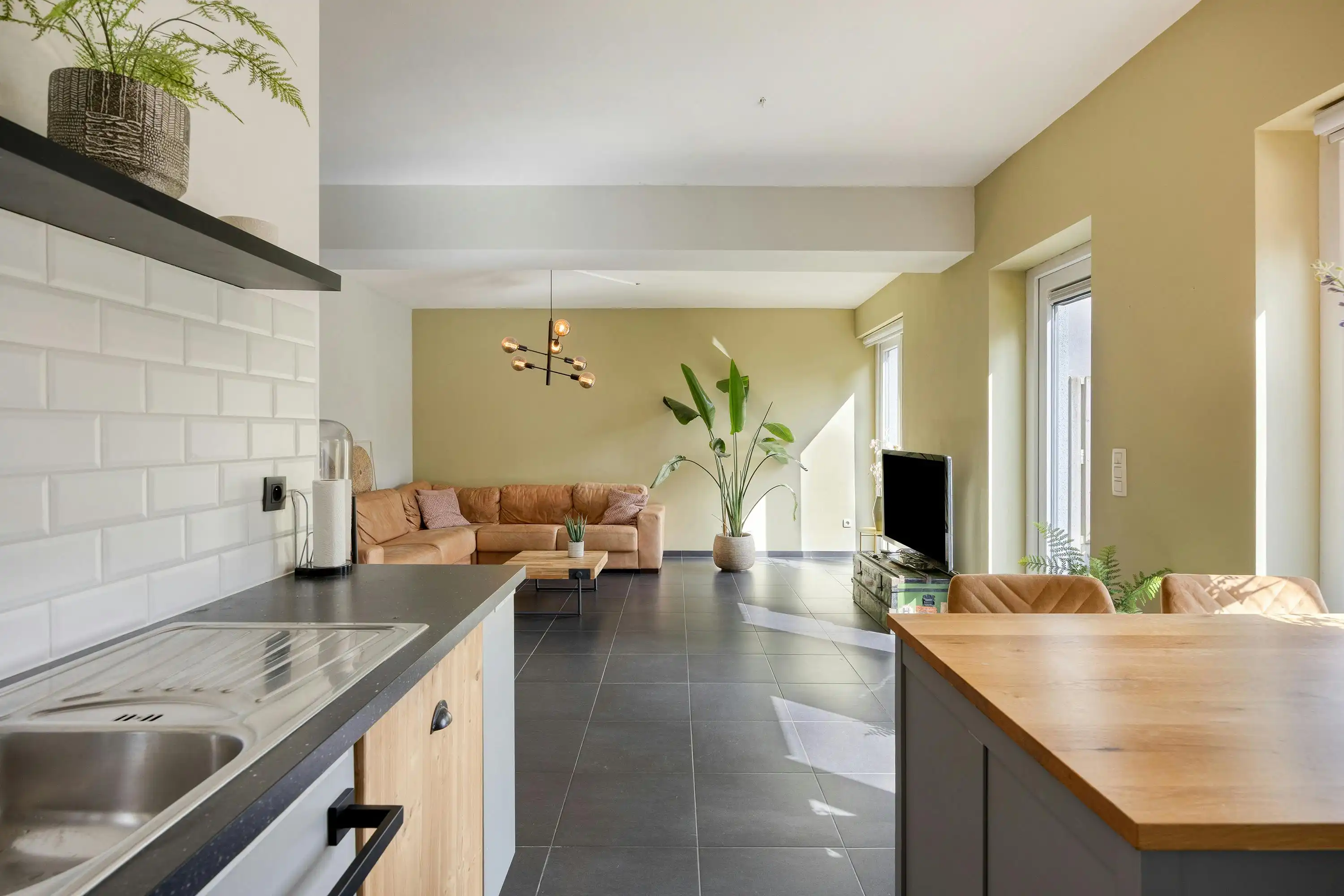 Modern gelijkvloers appartement in centrum Essen! foto 9
