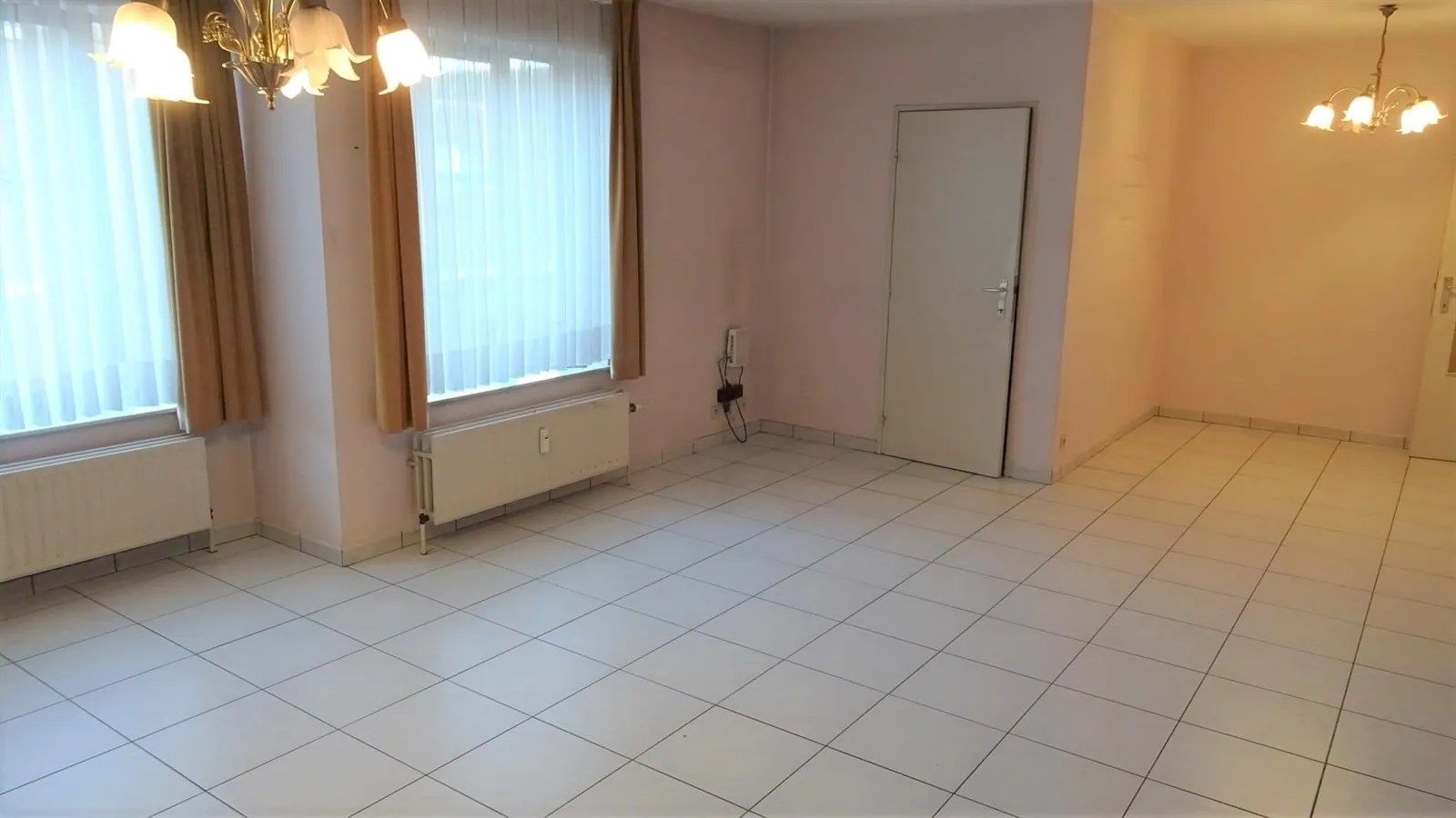 Appartement met 2 slaapkamers en 2 kelders foto 2