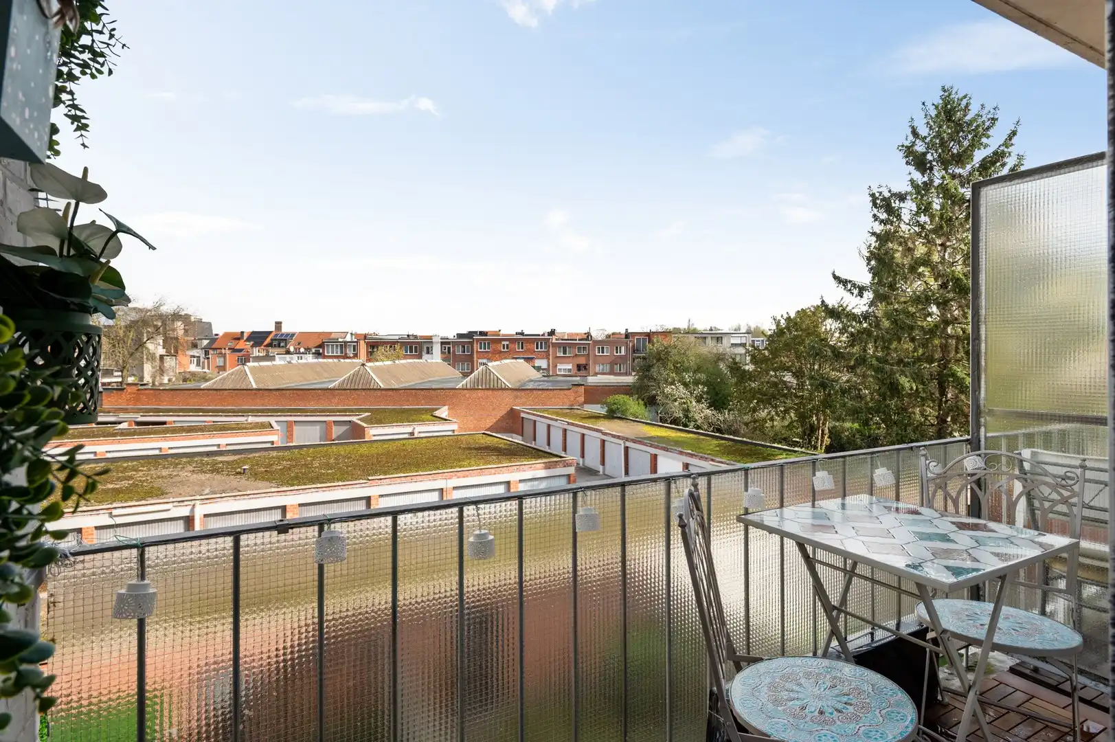 Ruim, instapklaar appartement nabij centrum Merksem foto 9