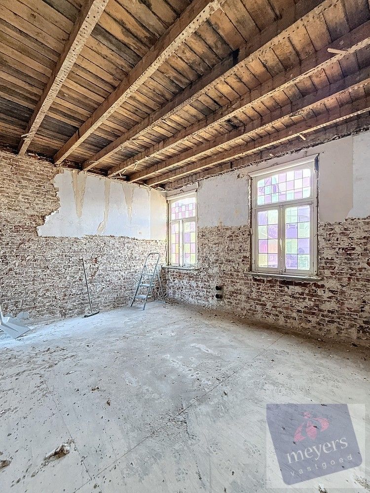 Te renoveren woning met goedgekeurde plannen in hartje Hasselt foto 14