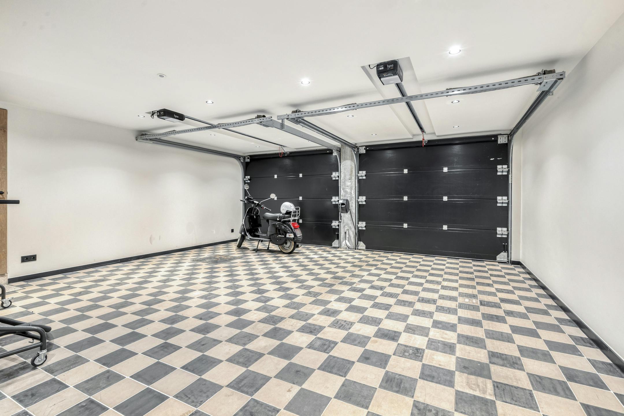 Uitzonderlijk huis in hartje Damme foto 14