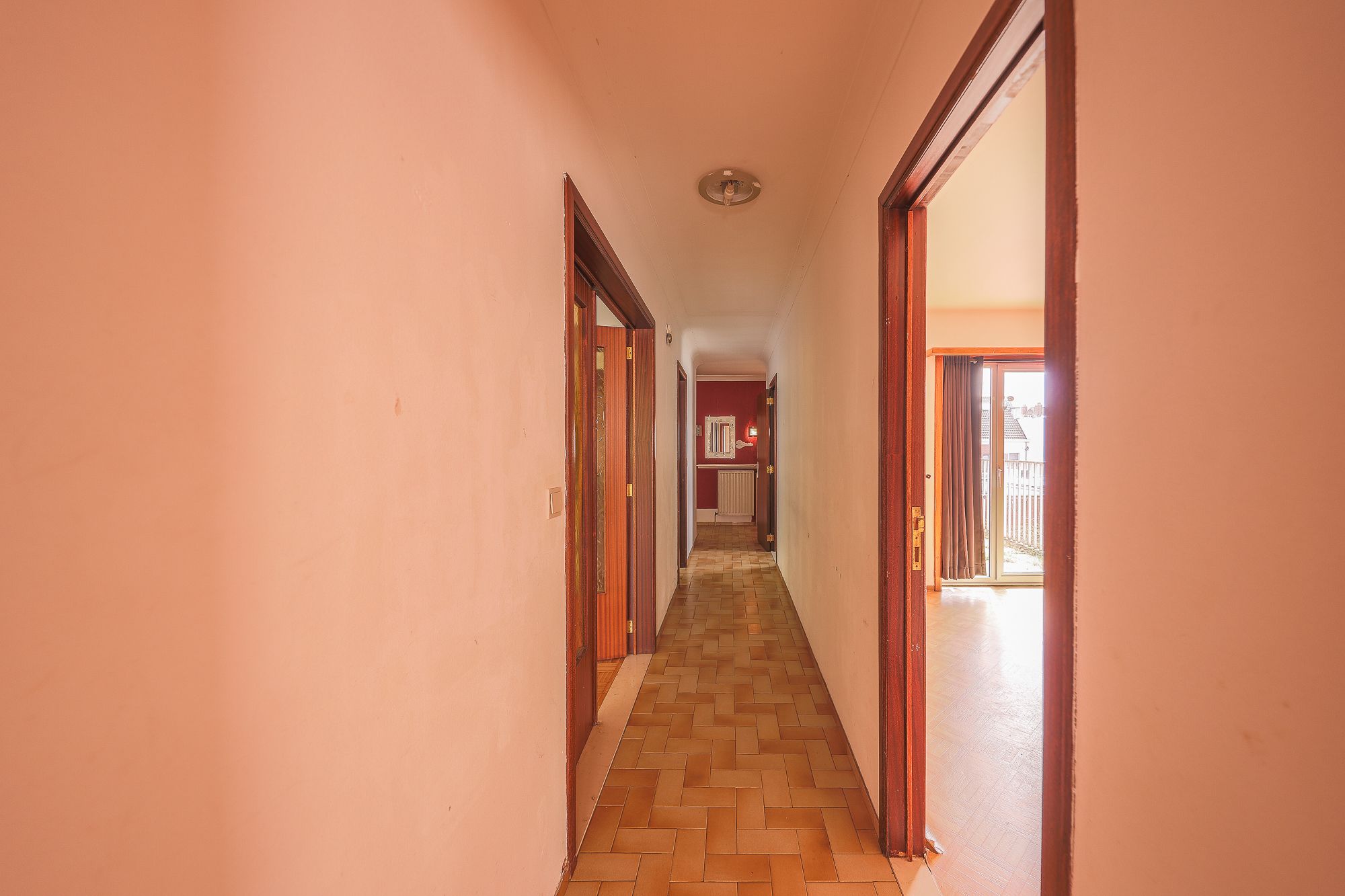 Ruim hoekappartement met zuid-gericht terras foto 17