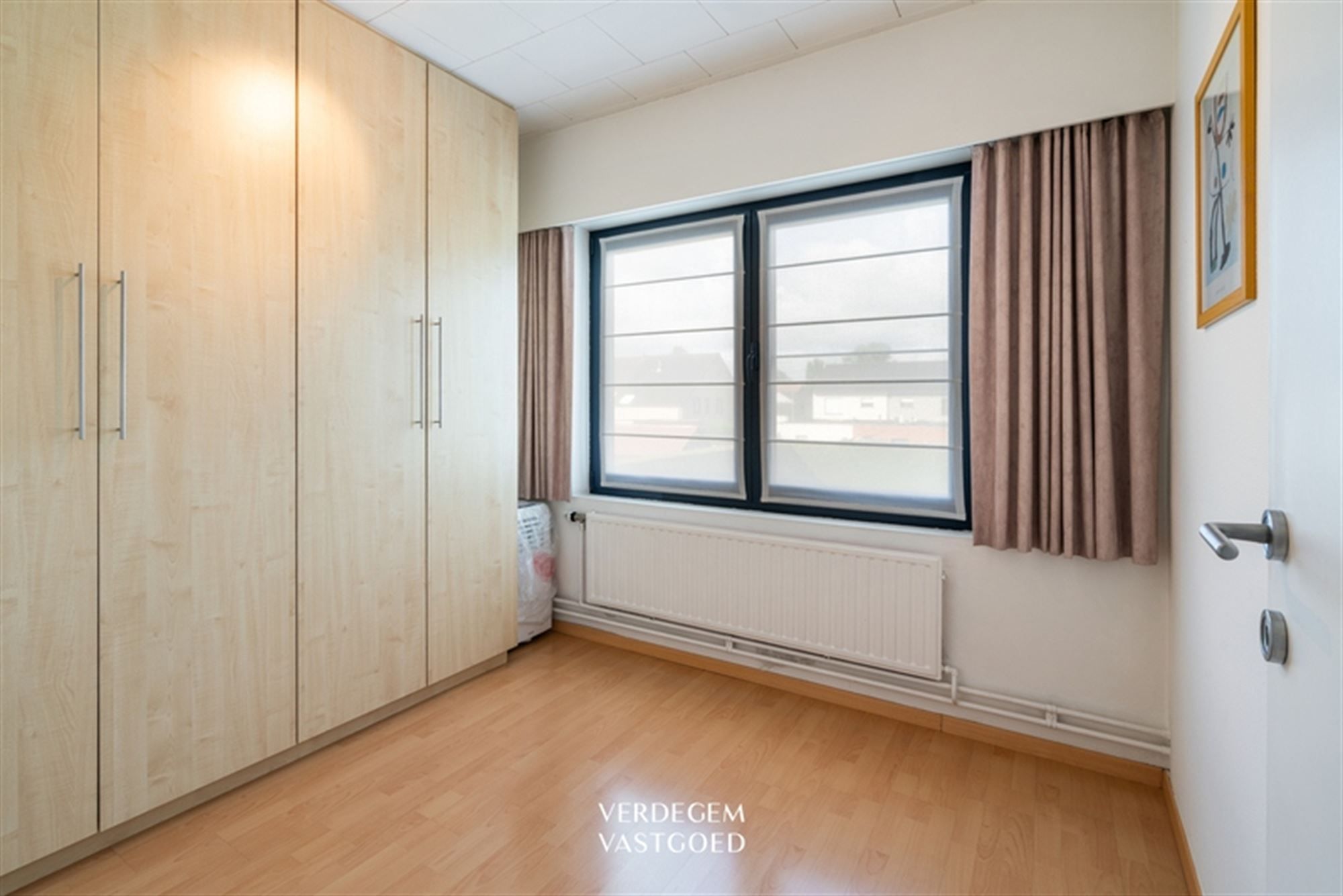 Knappe instapklare woning met 4 slaapkamers, grote tuin en EPC C foto 16