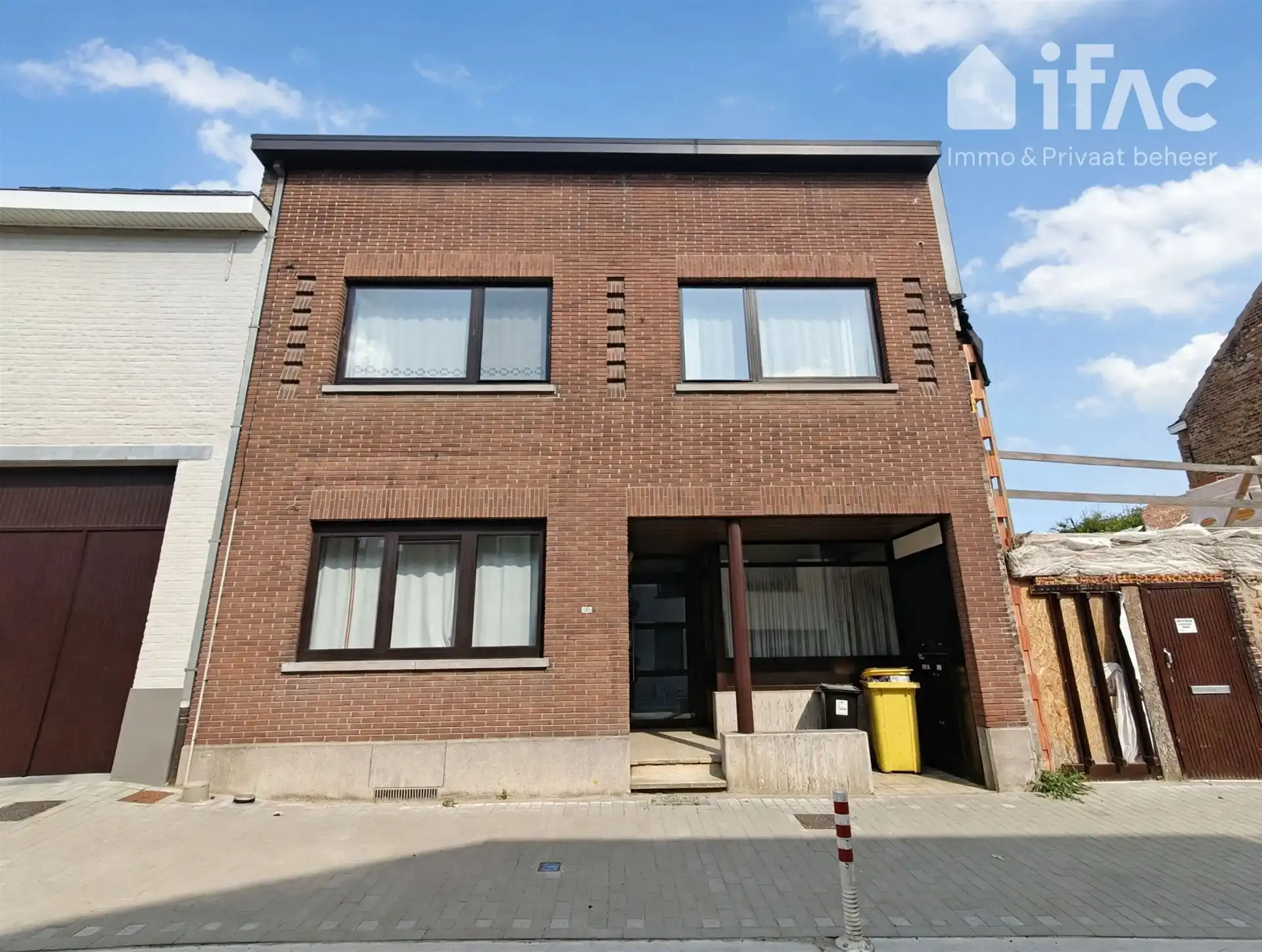 Fijn gelegen 2 slaapkamer appartement met tuin foto {{pictureIndex}}