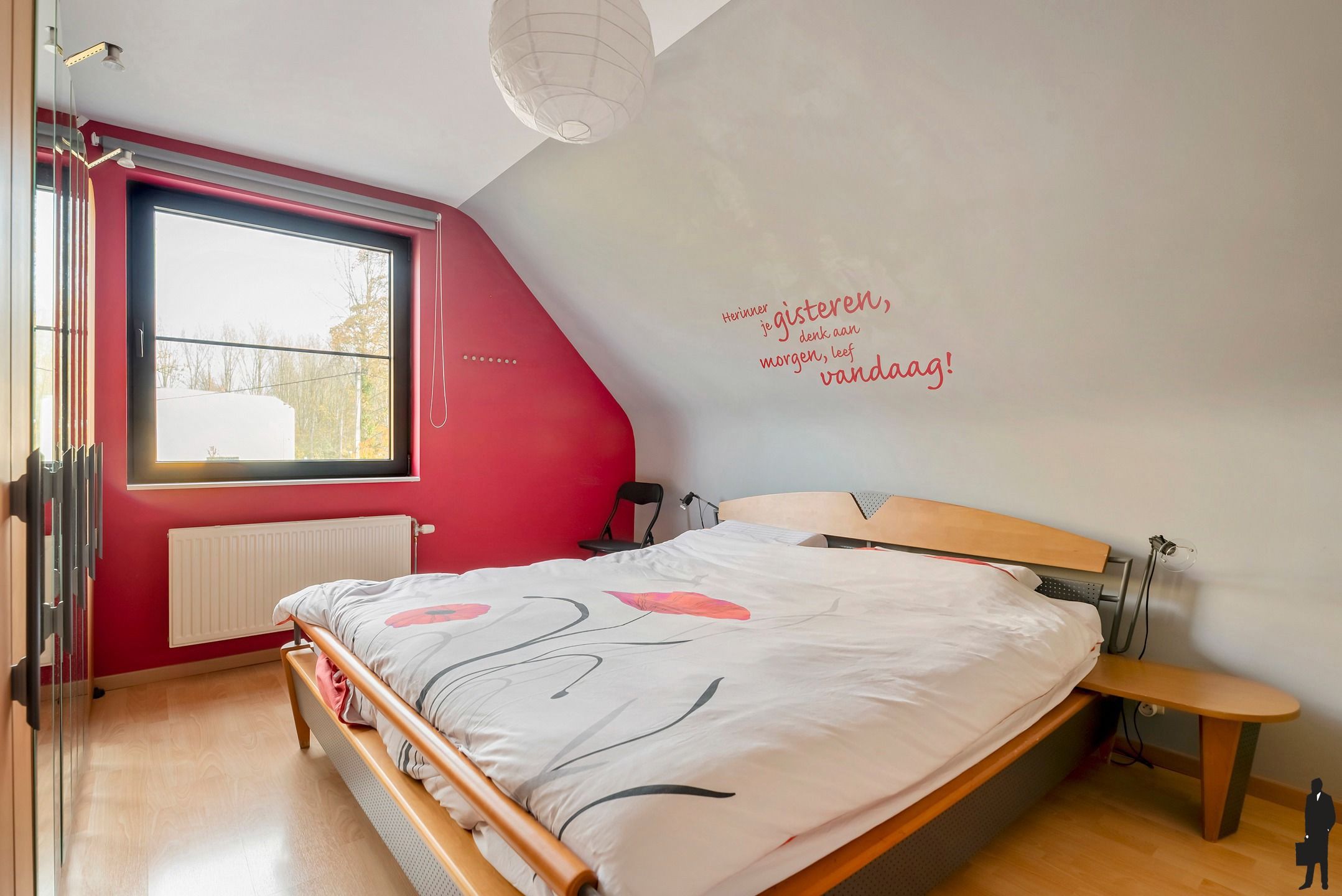 Rustig gelegen en energiezuinige woning met 4 slks op 1.280 m² foto 15