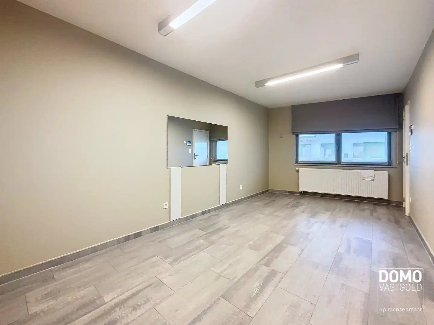 KANTOOR/PRAKTIJKRUIMTE TE HUUR IN CENTRUM KERMT MET ONDERGRONDSE AUTOSTANDPLAATS foto 10