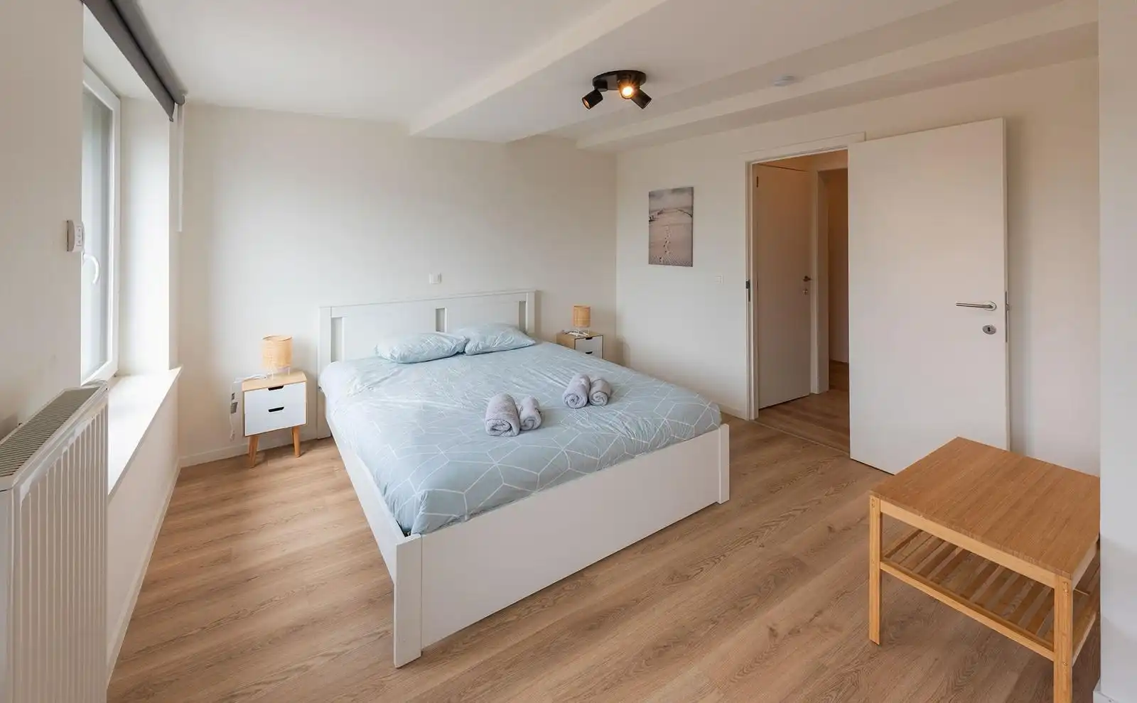 Prachtig 2-slaapkamerappartement met frontaal zeezicht foto 10