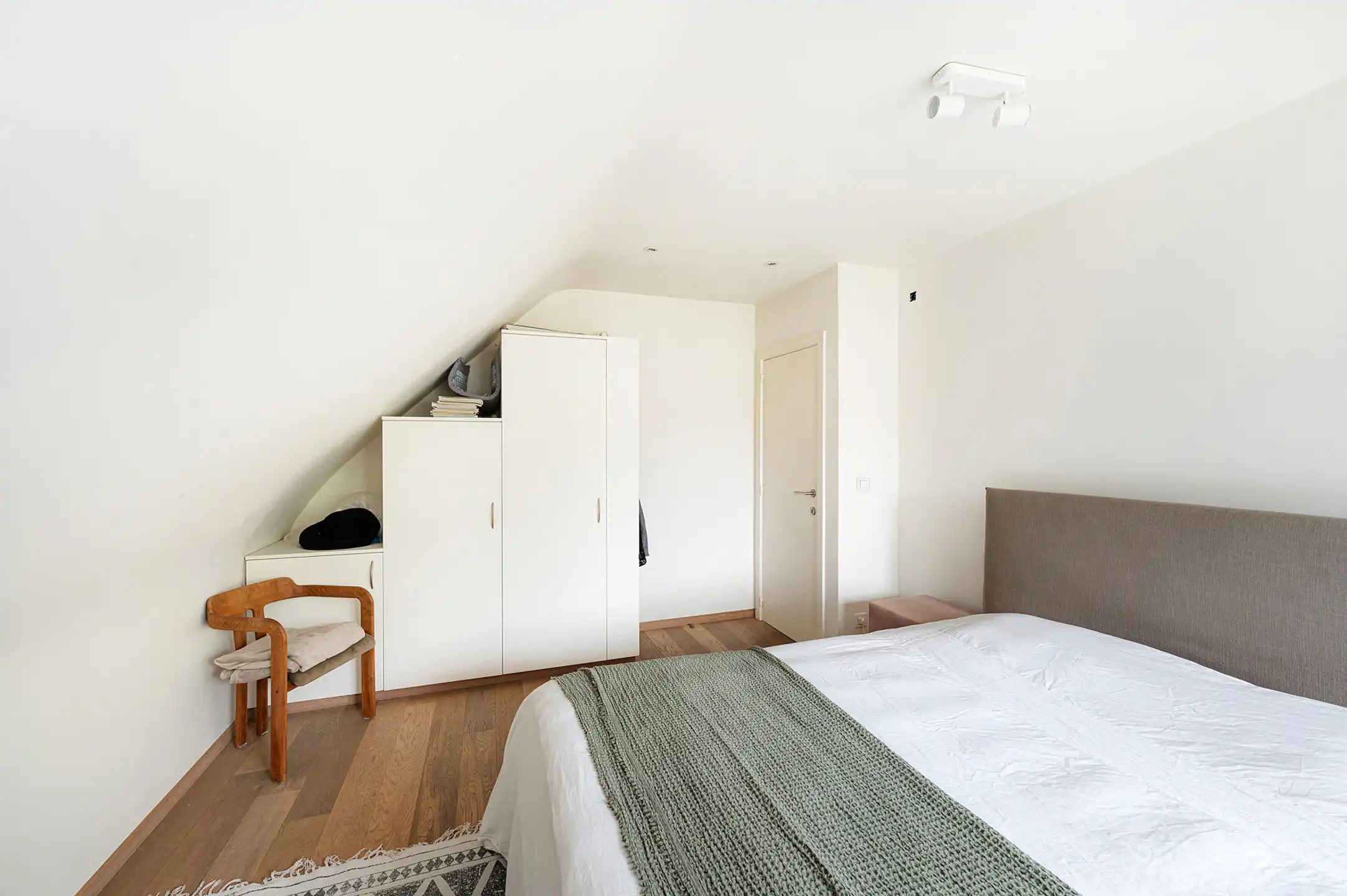 Vrijstaande woning met open zichten over de Damse polders foto 22