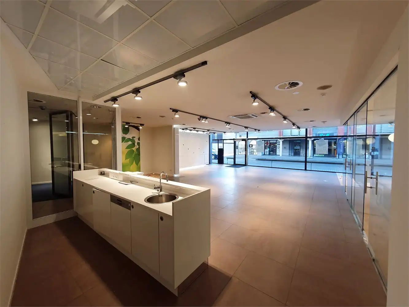 MODERNE KANTOREN OF WINKEL OUDENAARDE foto 3