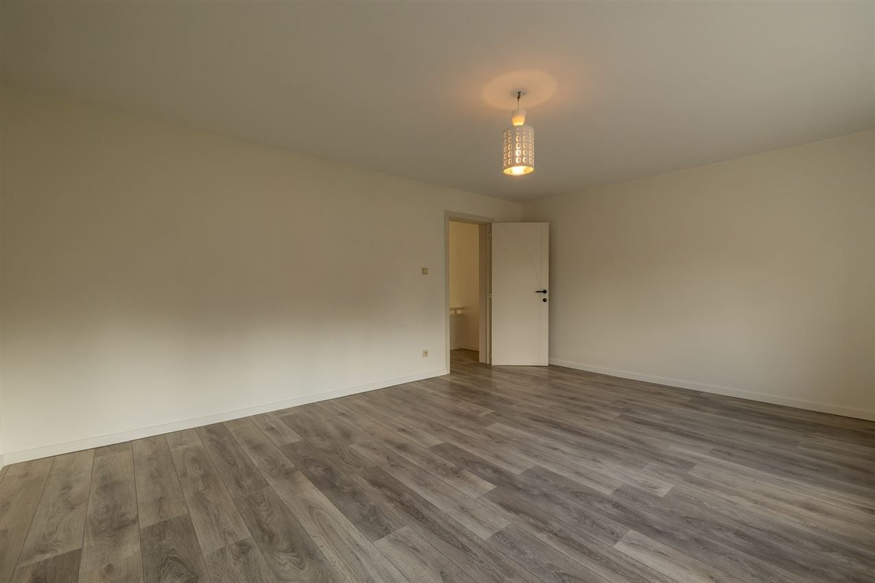 Royale gezinswoning, veel privacy, subliem terras foto 32
