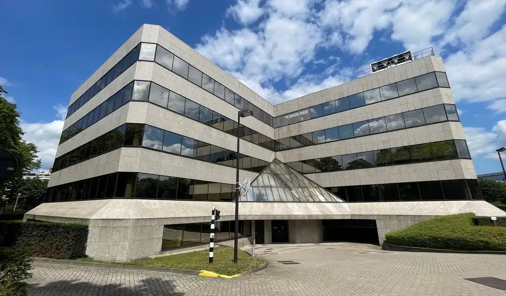 Ingedeelde kantoorruimte te huur nabij E19 in Wilrijk foto 13