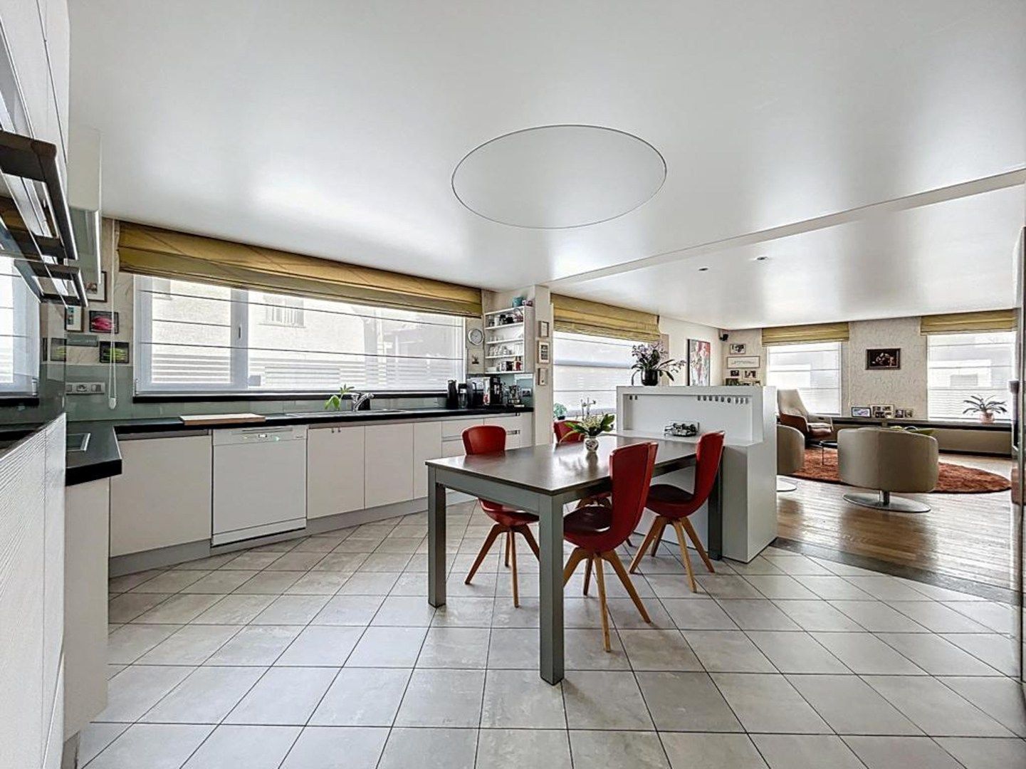  Instapklaar huis met praktijkruimte, kangoeroewonen mogelijk foto 12