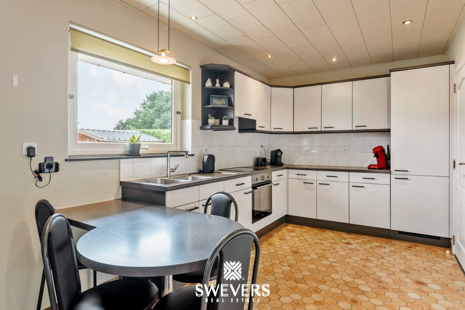 Op te frissen vrijstaande woning te Heusden-Zolder foto 11