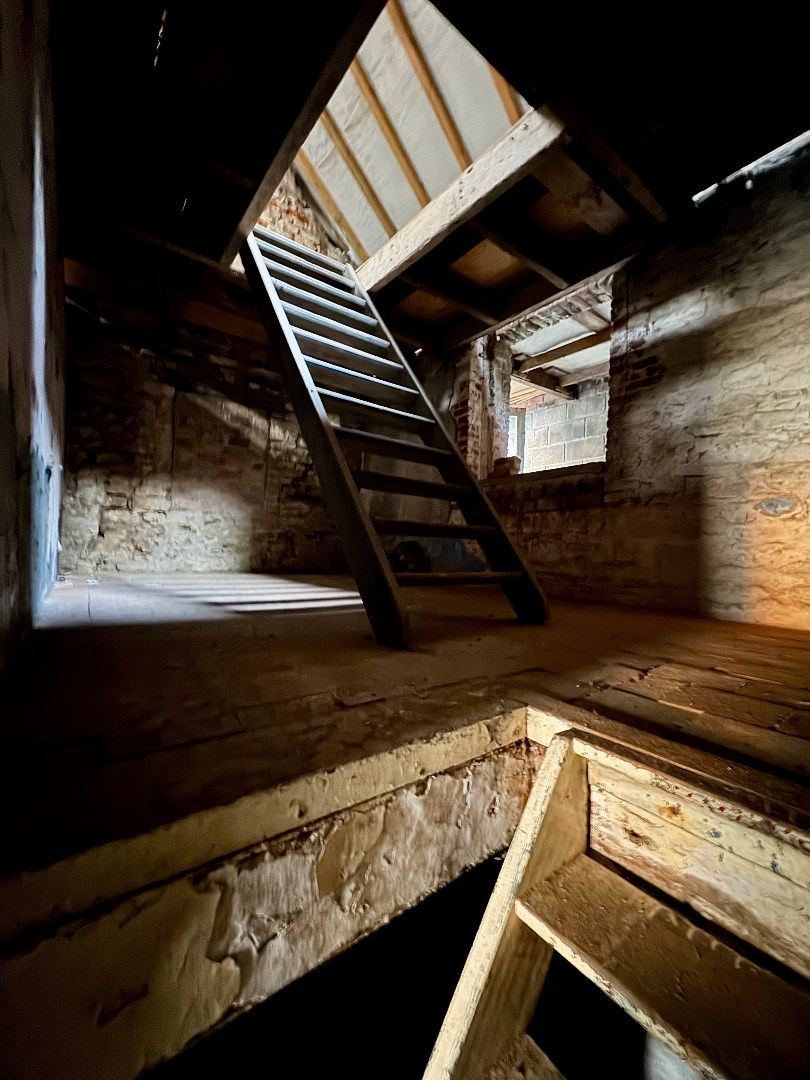 Te Koop: Van Opslagplaats naar Jouw Droomwoning! foto 11