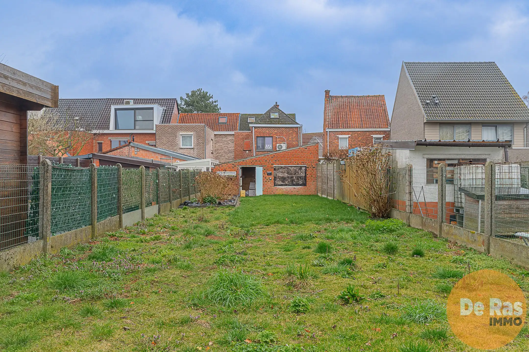 WICHELEN - Leuk gelegen rijwoning met ruime tuinzone foto 19
