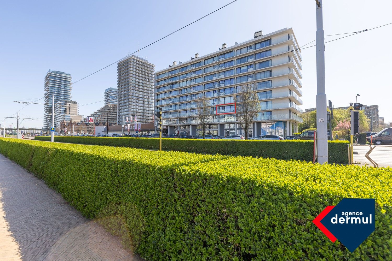 RESIDENTIE DE RA foto {{pictureIndex}}