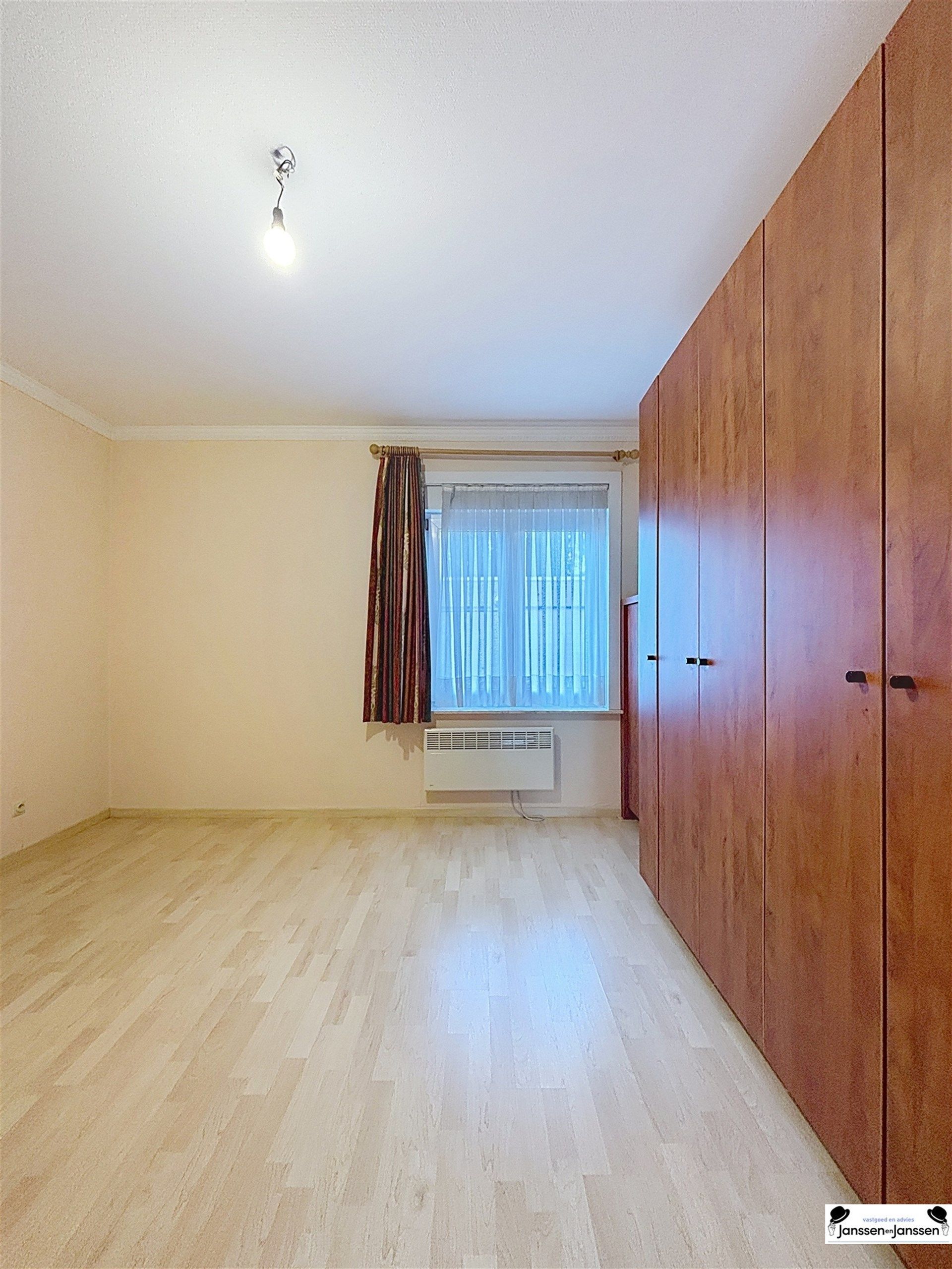 Ruim gelijkvloers appartement met topligging in Oostende foto 9