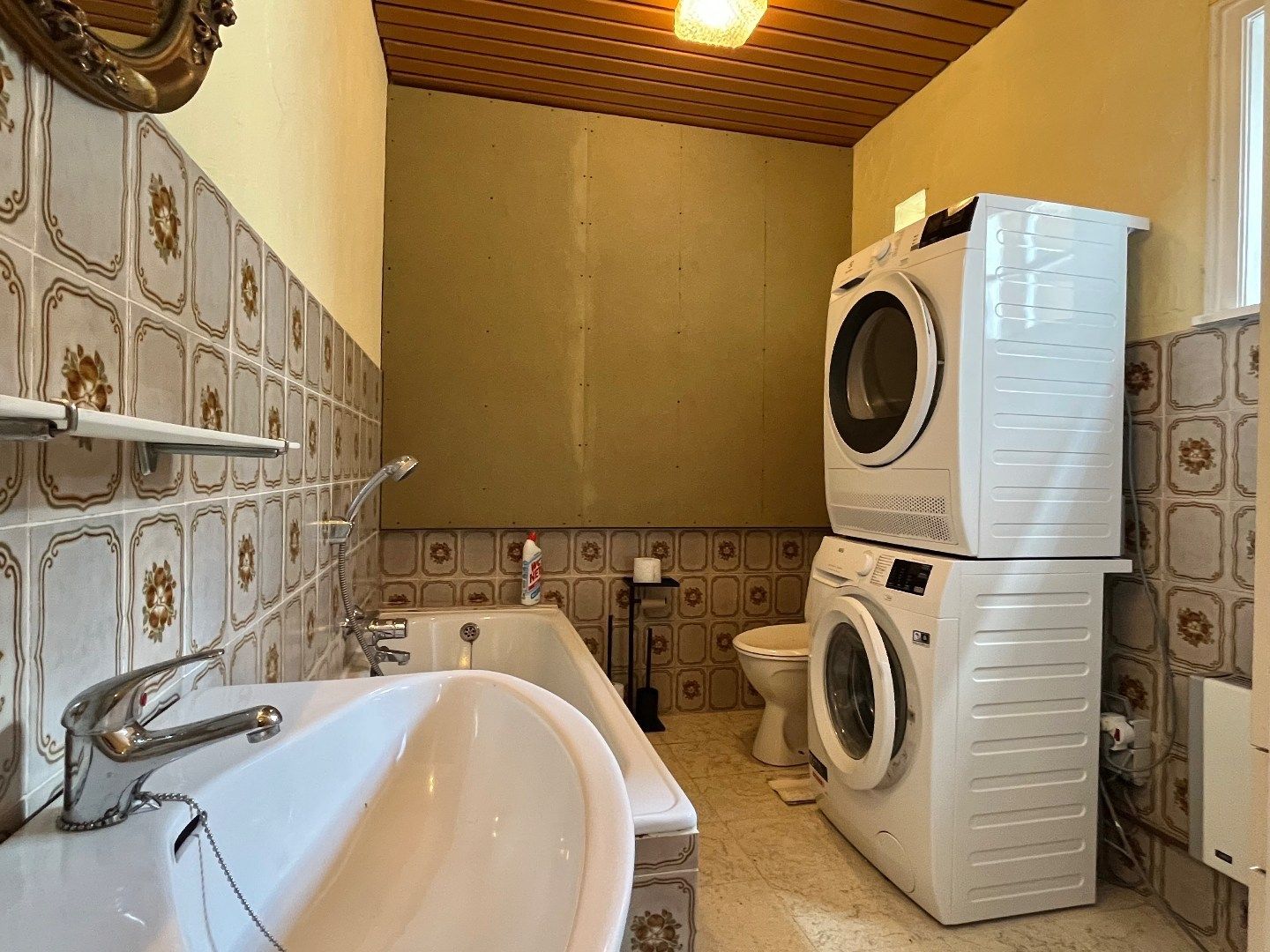 Charmante woning met garage en 4 slaapkamers en tuin nabij het centrum van Kuurne. foto 14