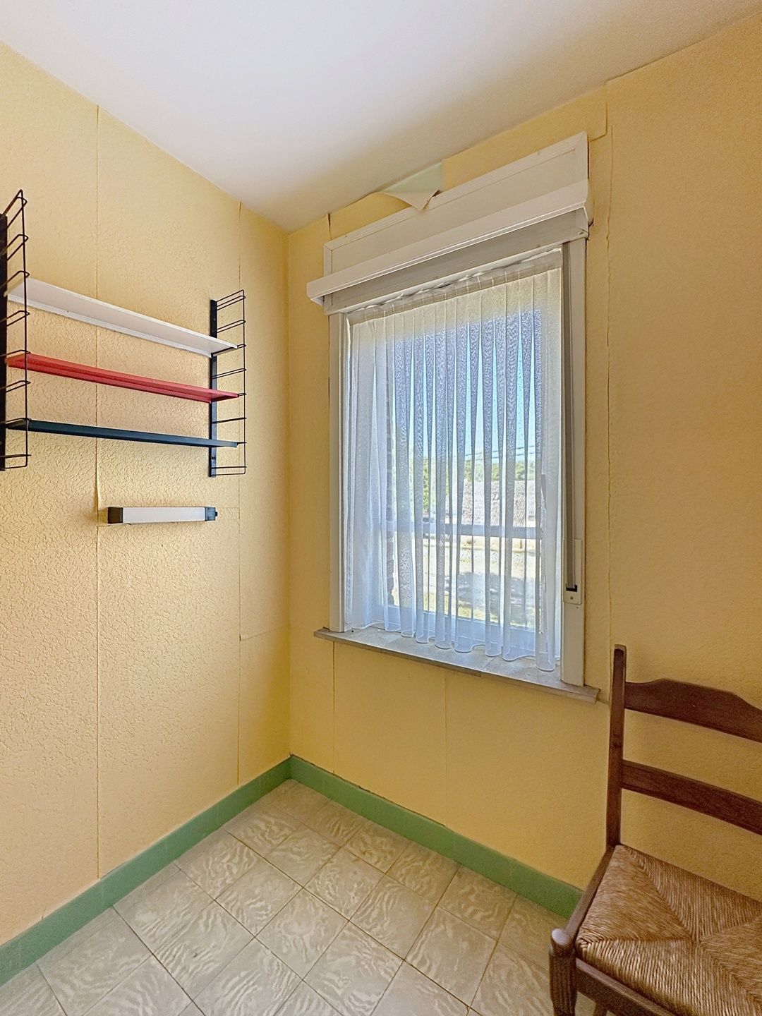 Te renoveren 3-gevel woning op interessante ligging foto 16